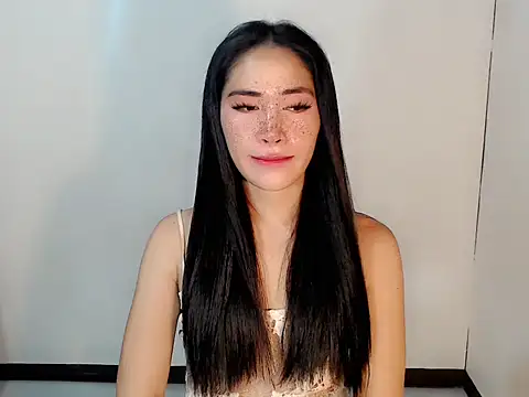 urasiankylie online show from 04/18/26, 05:04