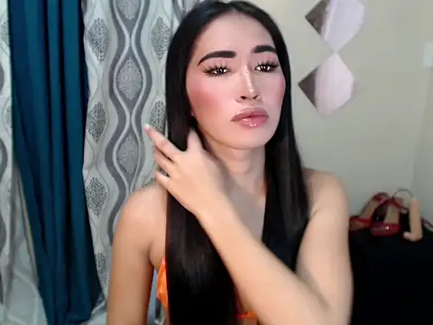 urasiankylie online show from 05/25/26, 05:11