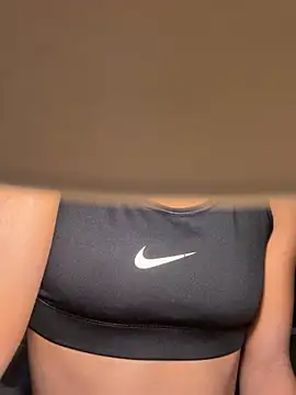 latinacaro- online show from 05/22/26, 06:00