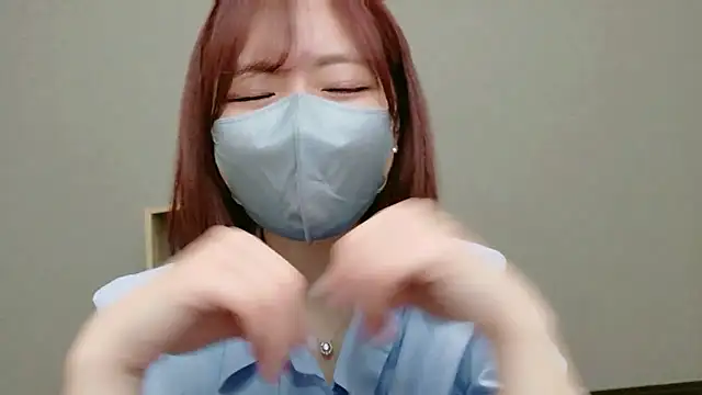Snapshot of YUA_0425 chatting on 05/12/26, 03:58 YUA 0425 online show from 05/12/26, 03:58