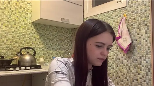 KikiAmino online show from 04/18/26, 07:07