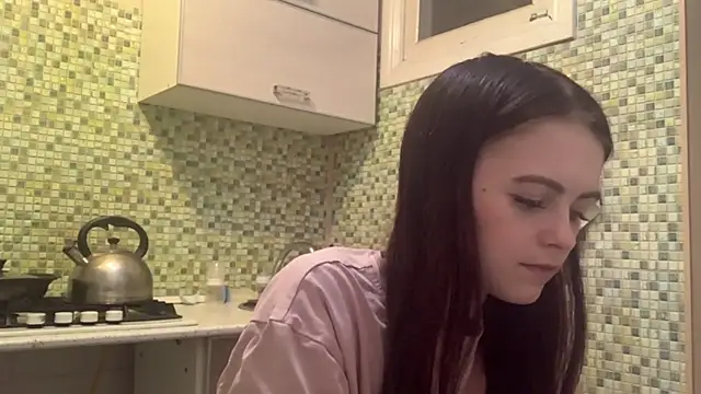 KikiAmino online show from 04/04/26, 05:30