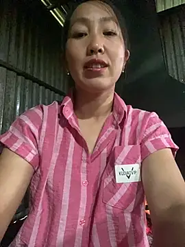 Snapshot of Huonglyna chatting on 05/03/26, 03:22 Huonglyna online show from 05/03/26, 03:22