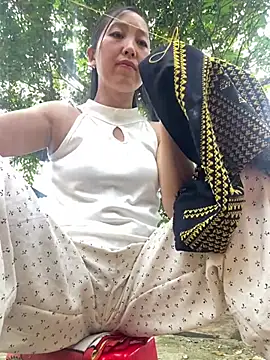 Huonglyna online show from 07/24/26, 02:18