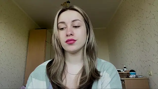 SpringSummers online show from 05/15/26, 07:39