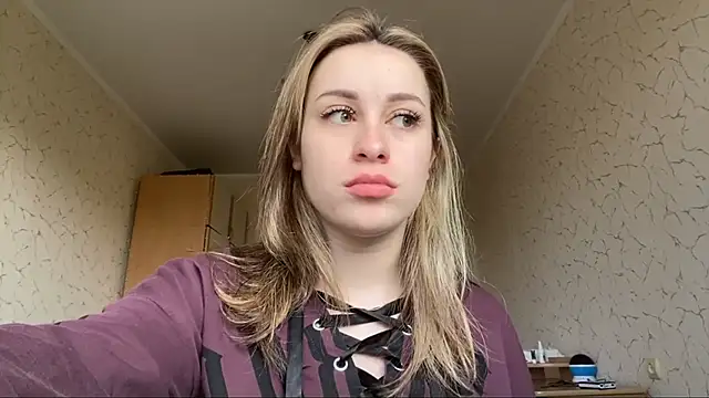 SpringSummers online show from 04/18/26, 08:05