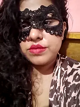 Maskedcurves online show from 04/02/26, 09:49