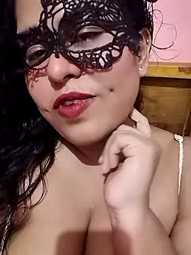 Maskedcurves online show from 04/10/26, 06:09