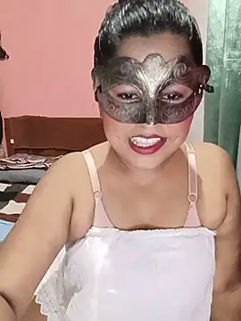 Maskedcurves online show from 06/25/26, 05:40