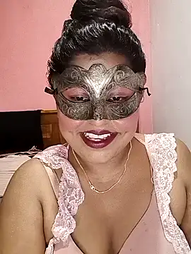 Maskedcurves online show from 05/02/26, 04:12