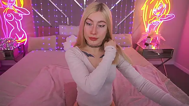MelaniiePlay online show from 06/03/26, 06:47