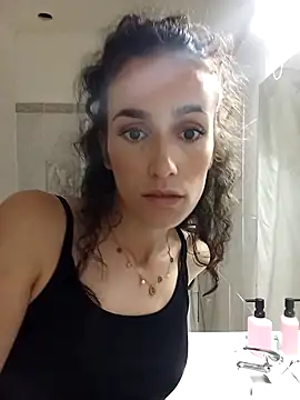 Lolaa92i online show from 04/08/26, 08:21