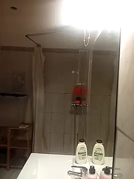 Lolaa92i online show from 04/12/26, 03:59