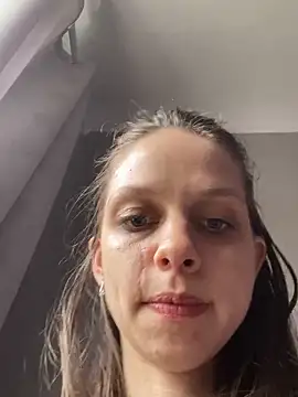 Snapshot of HotGirl1701 chatting on 04/09/26, 10:32 HotGirl1701 online show from 04/09/26, 10:32