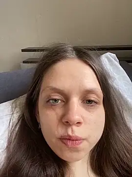 Snapshot of HotGirl1701 chatting on 04/14/26, 04:17 HotGirl1701 online show from 04/14/26, 04:17