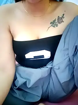 Snapshot of Samsam_1 chatting on 04/16/26, 02:34 Samsam 1 online show from 04/16/26, 02:34