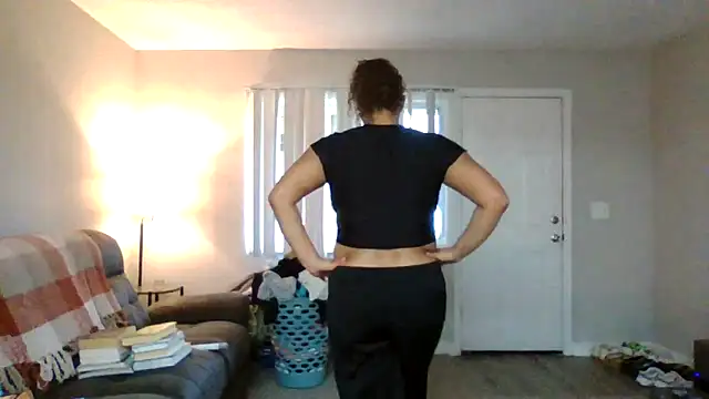 Snapshot of madzbailey chatting on 06/21/26, 10:59 madzbailey online show from 06/21/26, 10:59
