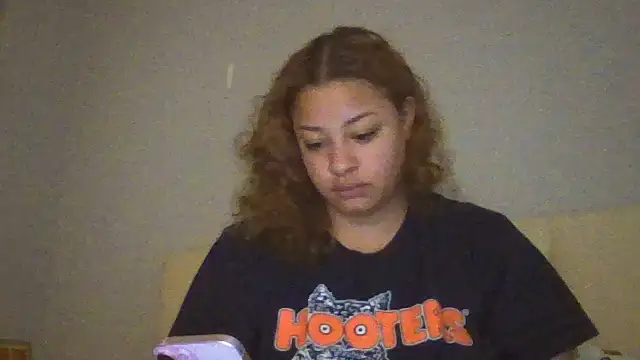 Snapshot of madzbailey chatting on 06/05/26, 12:44 madzbailey online show from 06/05/26, 12:44