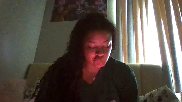 Snapshot of madzbailey chatting on 07/13/26, 05:01 madzbailey online show from 07/13/26, 05:01