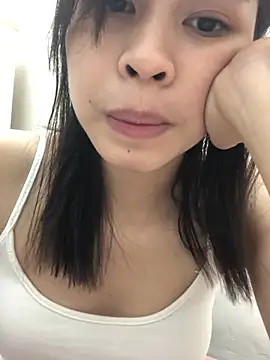 Yenlisu3Zie online show from 05/14/26, 01:52