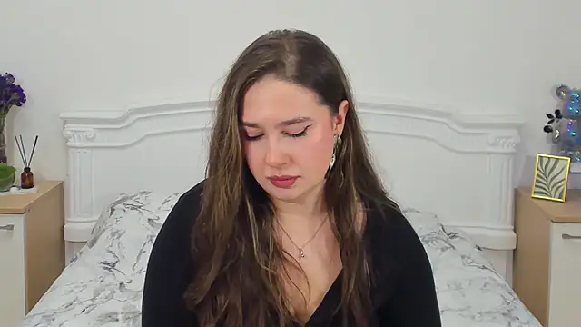 Sienna Spice online show from 04/05/26, 11:11