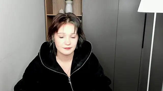 Snapshot of BettieBagwill chatting on 04/05/26, 08:43 BettieBagwill online show from 04/05/26, 08:43