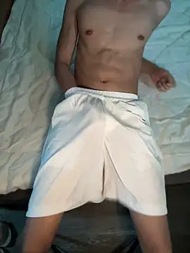TuanTrankkk online show from 05/04/26, 08:50
