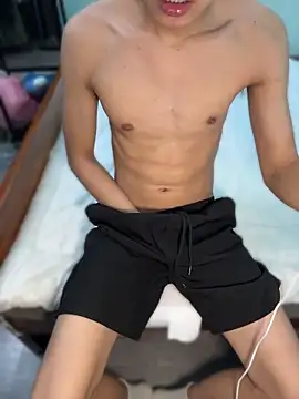 TuanTrankkk online show from 05/05/26, 12:02