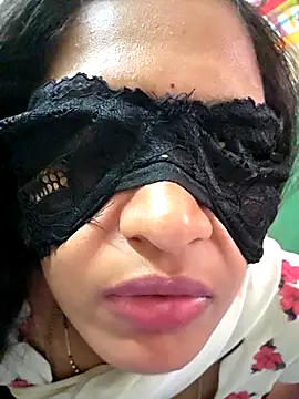 Snapshot of gshma200 chatting on 04/16/26, 10:49 gshma200 online show from 04/16/26, 10:49