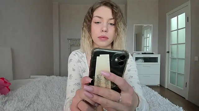 uma like online show from 04/03/26, 08:43