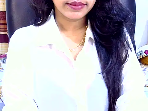 Noor Zarin online show from 05/26/26, 06:44
