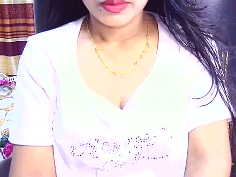 Noor Zarin online show from 05/23/26, 07:35