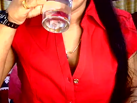 Snapshot of Noor_Zarin chatting on 04/15/26, 07:58 Noor Zarin online show from 04/15/26, 07:58