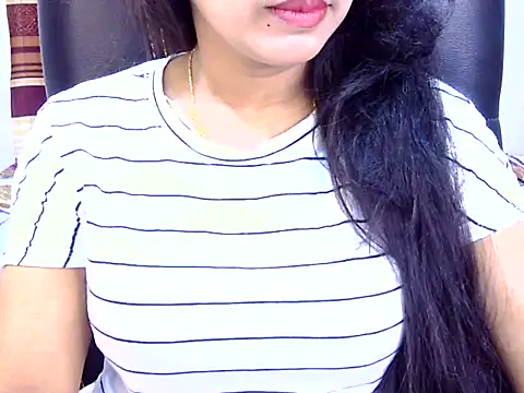Noor Zarin online show from 05/25/26, 06:39