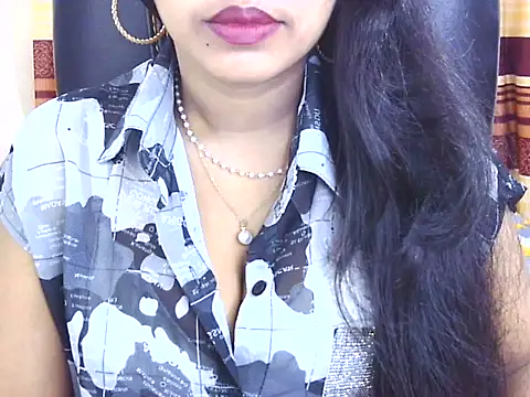 Noor Zarin online show from 05/06/26, 06:23