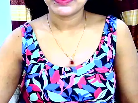 Noor Zarin online show from 04/16/26, 10:34