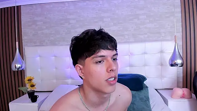 DamiaanXx online show from 05/11/26, 04:04