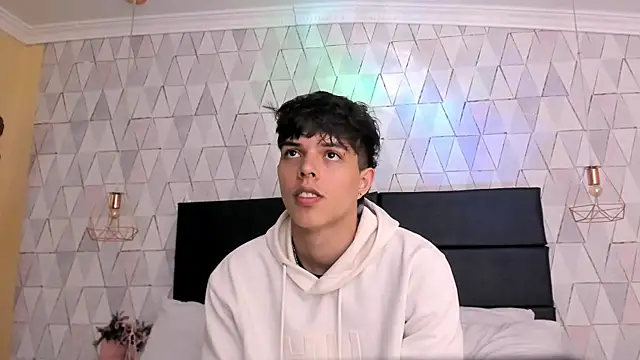 Snapshot of DamiaanXx chatting on 04/10/26, 12:56 DamiaanXx online show from 04/10/26, 12:56