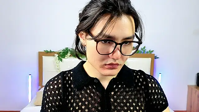 FormOverFear online show from 05/27/26, 10:22