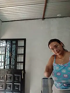 Snapshot of naughty_girl_hot_ chatting on 05/28/26, 08:48 naughty girl hot online show from 05/28/26, 08:48