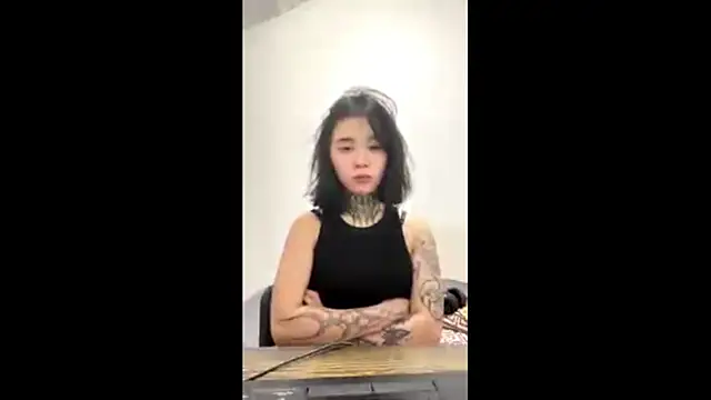 Juliou  online show from 04/04/26, 11:11