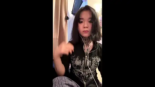 Juliou  online show from 04/03/26, 12:55