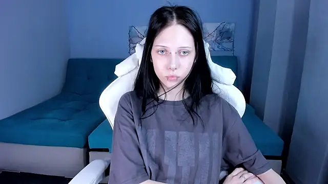 Snapshot of SugarBunny18 chatting on 07/13/26, 04:56 SugarBunny18 online show from 07/13/26, 04:56