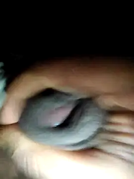 smalldick691333 online show from 04/15/26, 05:39