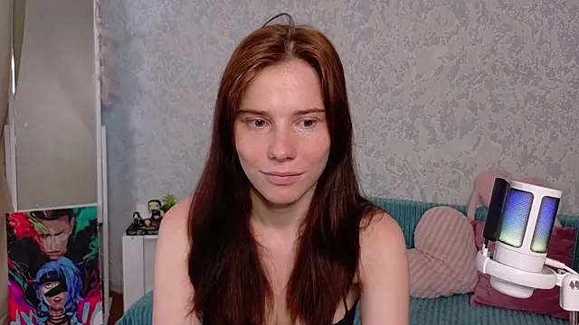 Snapshot of CleoBloom_ chatting on 07/19/26, 03:04 CleoBloom online show from 07/19/26, 03:04