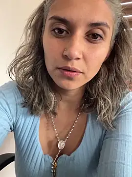 Isabella varella- online show from 05/21/26, 03:09