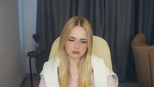 Snapshot of StephenHurban chatting on 04/05/26, 08:21 StephenHurban online show from 04/05/26, 08:21