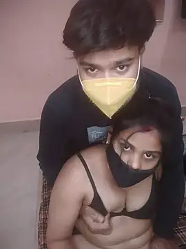 Snapshot of SURAJSAVITA chatting on 04/08/26, 08:27 SURAJSAVITA online show from 04/08/26, 08:27