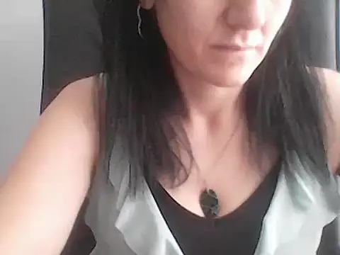 Snapshot of sara_41 chatting on 06/15/26, 02:28 sara 41 online show from 06/15/26, 02:28