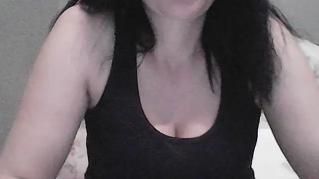 sara 41 online show from 04/16/26, 09:39